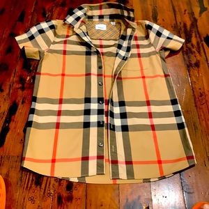 Burberry girl size 12 authentic in great condition